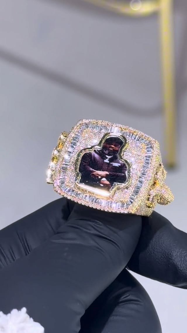 Post 7 by Dream Jewelers Calumet City on Instagram (video)
