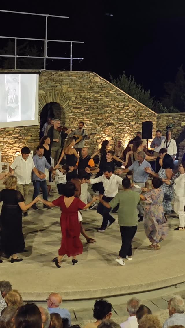 Post 4 by Eleni Pantagis on Instagram (video)