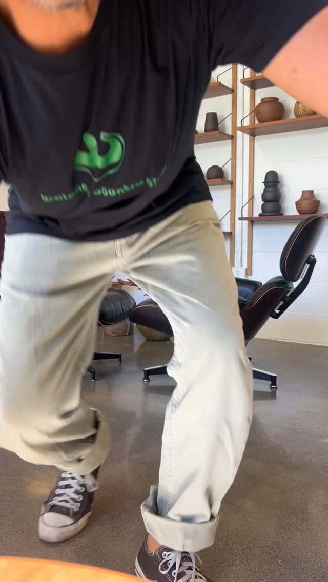 Post 8 by Hawaii Mid Century Modern on Instagram (video)