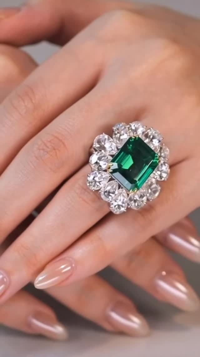 Post 2 by Diamond Cutters International on Instagram (video)