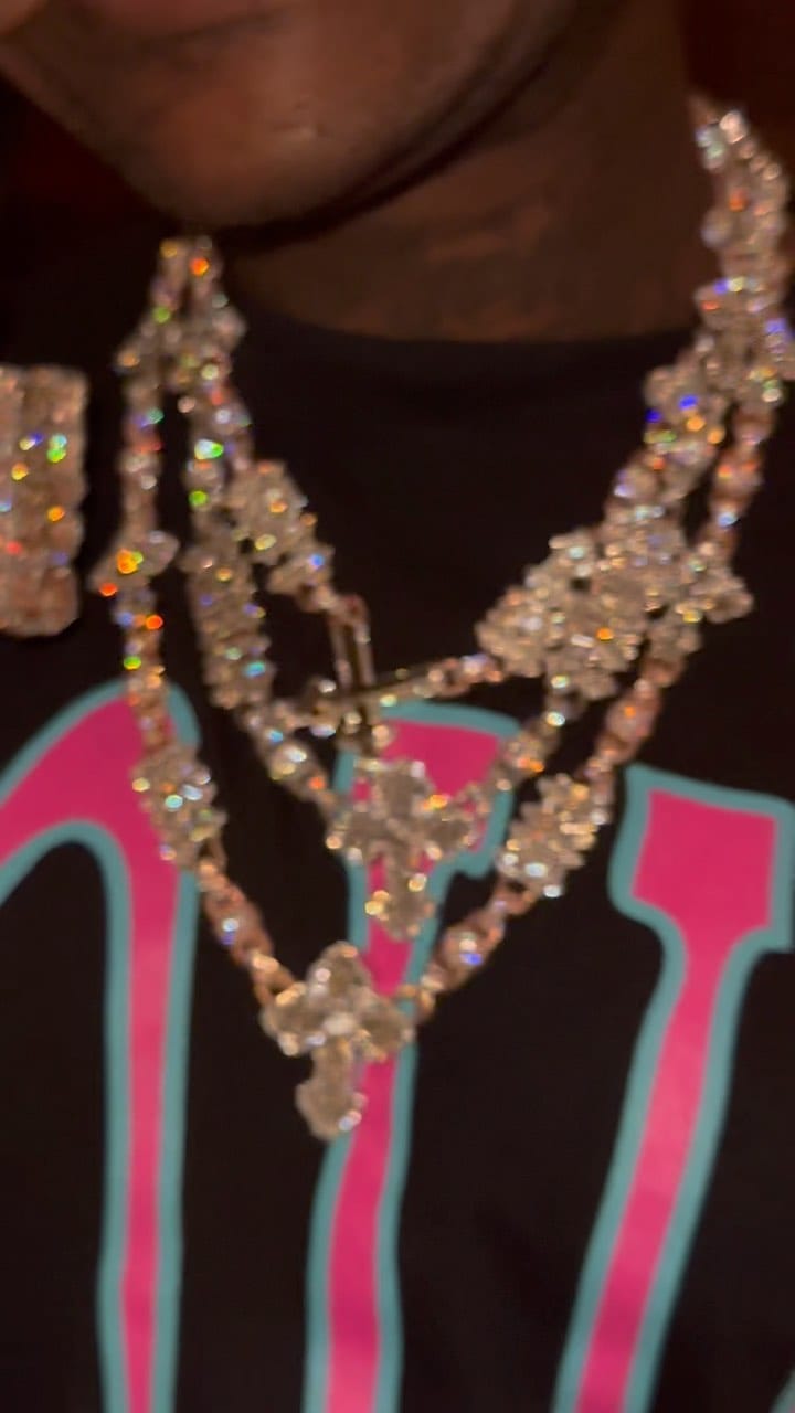 Post 10 by Diamond Talk on Instagram (video)