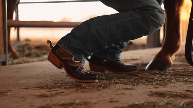 Post 7 by TEXAS COUNTRY WESTERN BOOTS on Instagram (video)