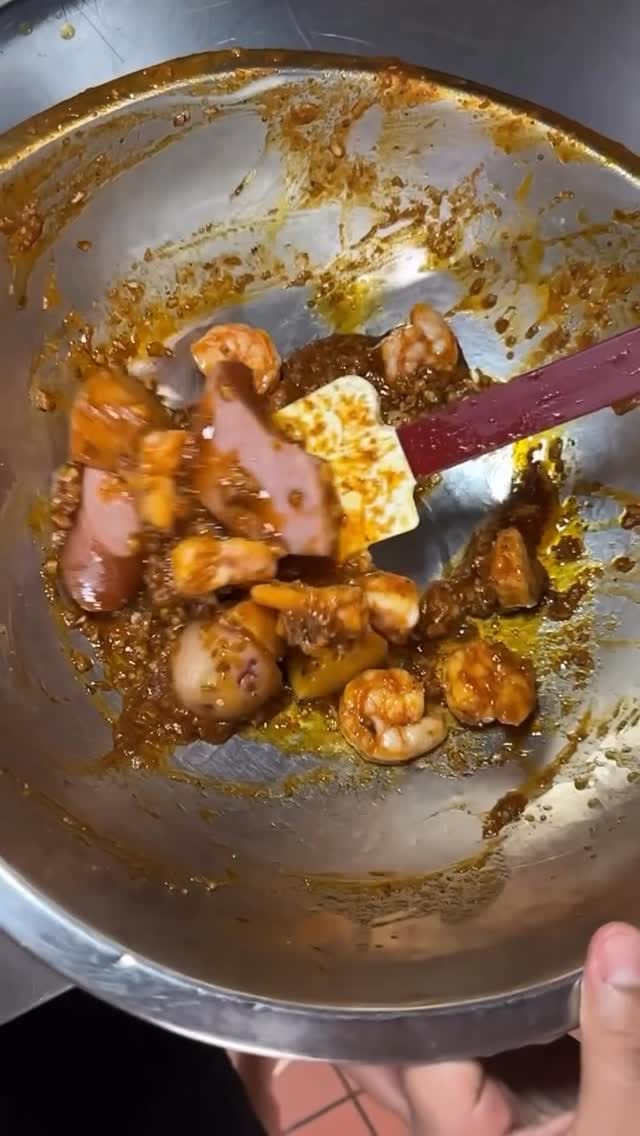 Post 2 by Hidden Sole on Instagram (video)