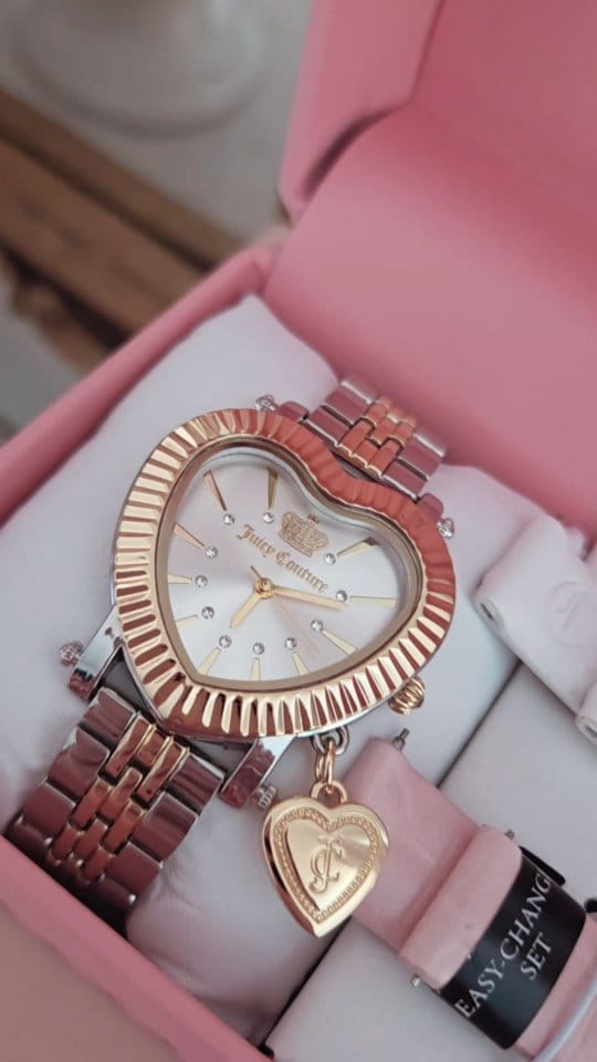 Post 6 by 𝔻𝕖𝕤𝕚𝕘𝕟 𝔹𝕪 𝕄𝕒𝕣𝕚𝕒 on Instagram (video)