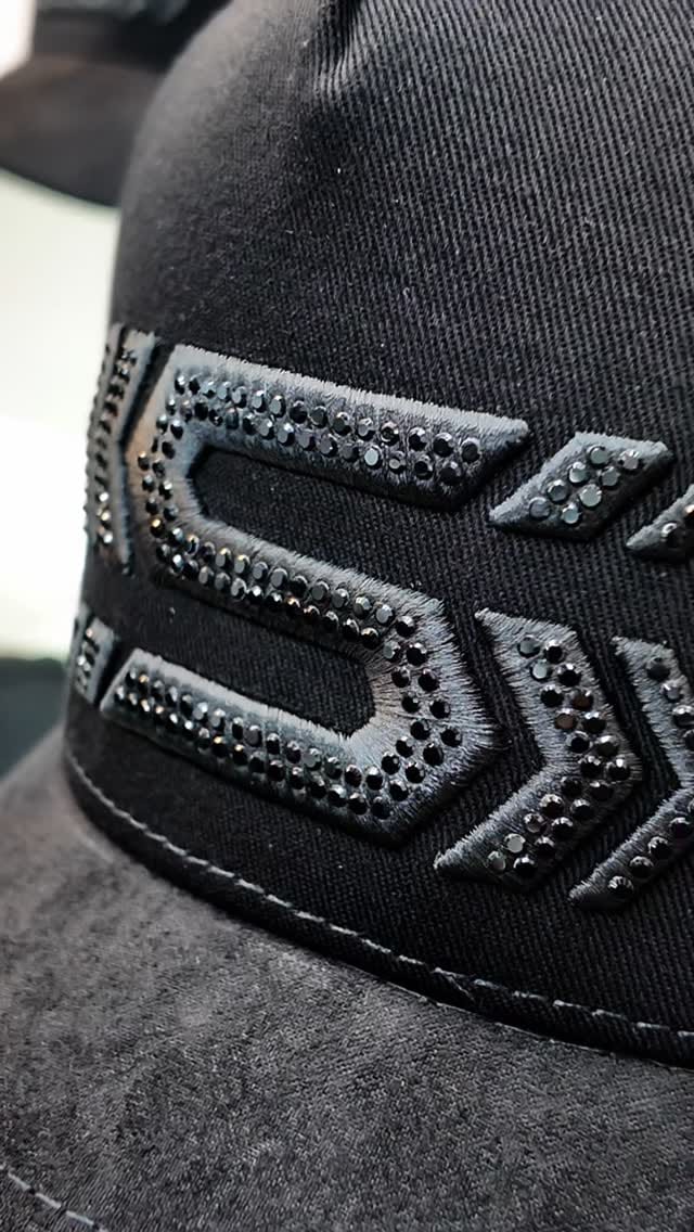 Post 8 by Triplesss.com on Instagram (video)