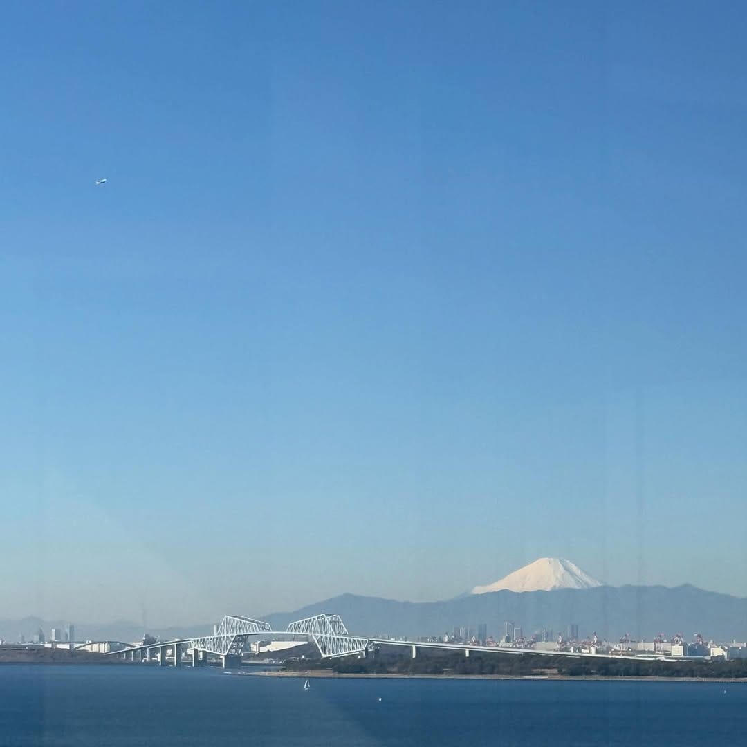 Post 1 by @akko_vv on Instagram (image)
