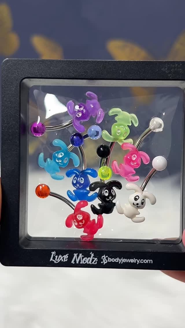 Post 3 by Bodyjewelry.com on Instagram (video)