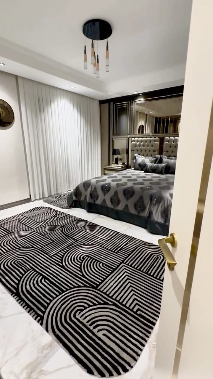 Post 10 by Loominology Custom Made Rugs on Instagram (video)