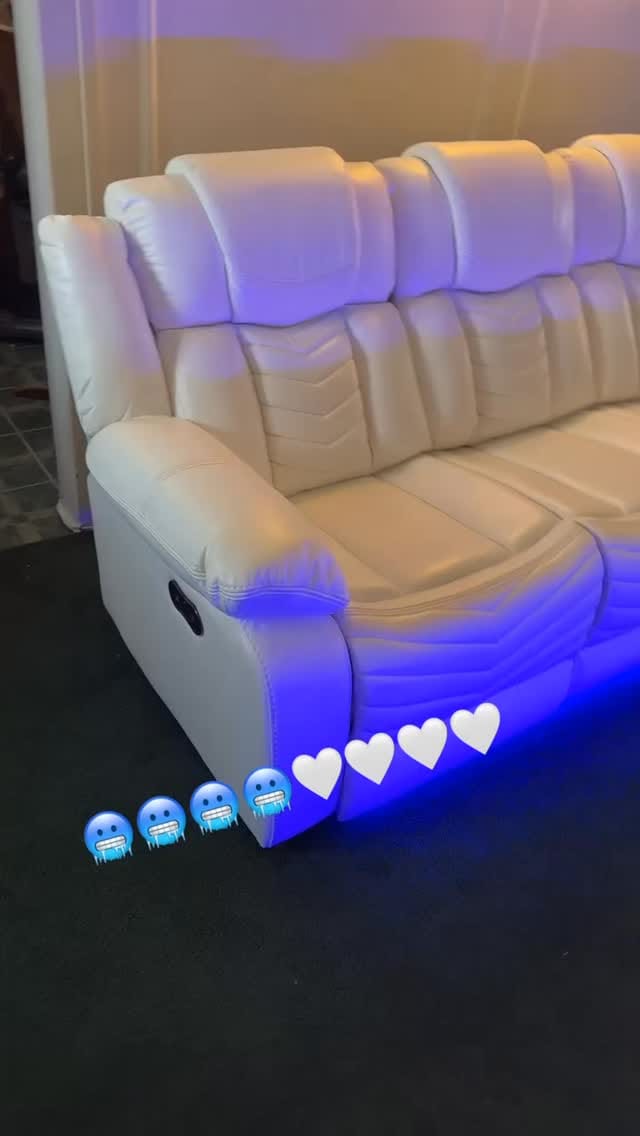 Post 4 by Glamorous Furniture Store LLC on Instagram (video)