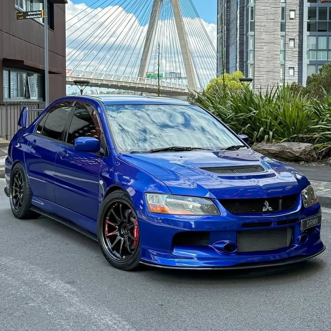 Post 10 by evo.us on Instagram (carousel)