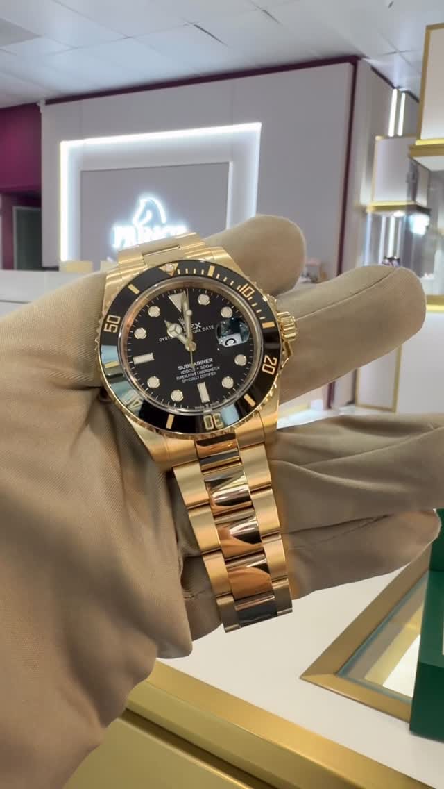 Post 3 by The Prince of Gold on Instagram (video)