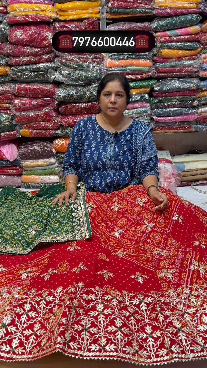 Post 10 by Shree Balaji Sarees Jaipur on Instagram (video)