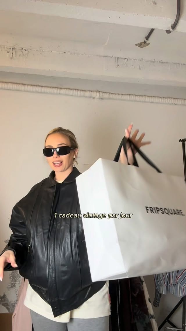 Post 10 by Fripsquare 🇨🇭 vintage store on Instagram (video)