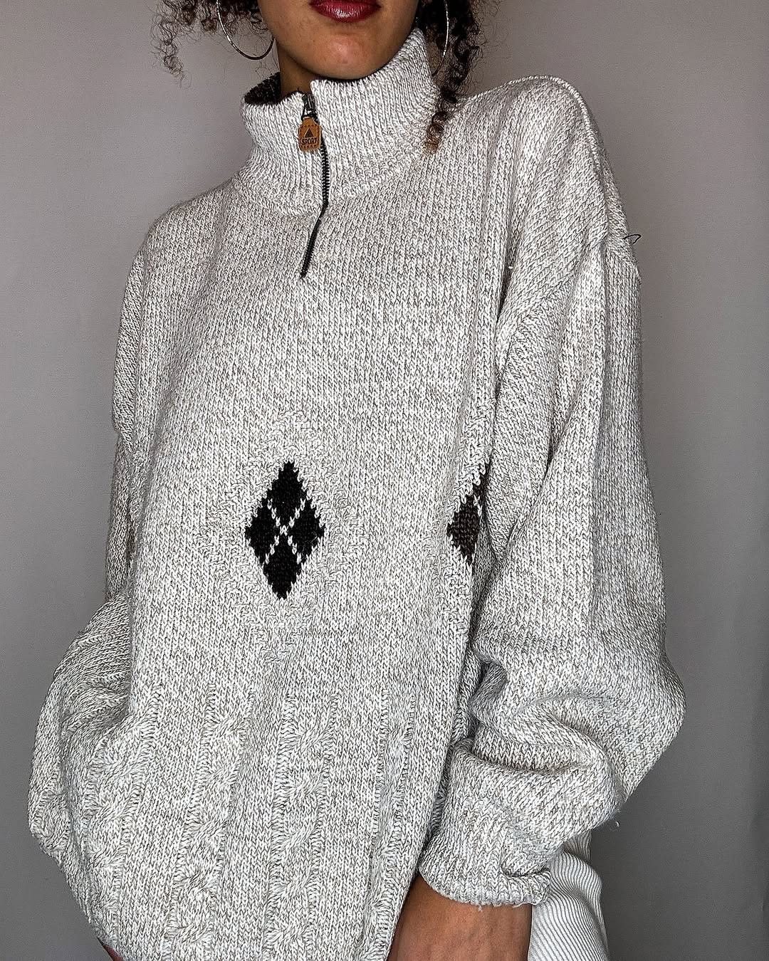 Post 9 by Fripsquare 🇨🇭 vintage store on Instagram (carousel)