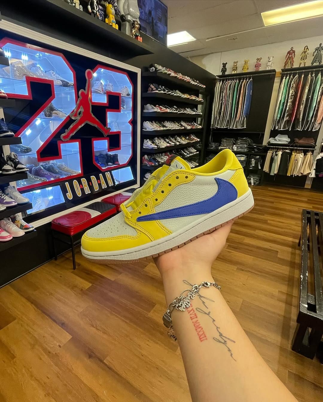 Post 9 by Texas Shoe Exchange on Instagram (carousel)