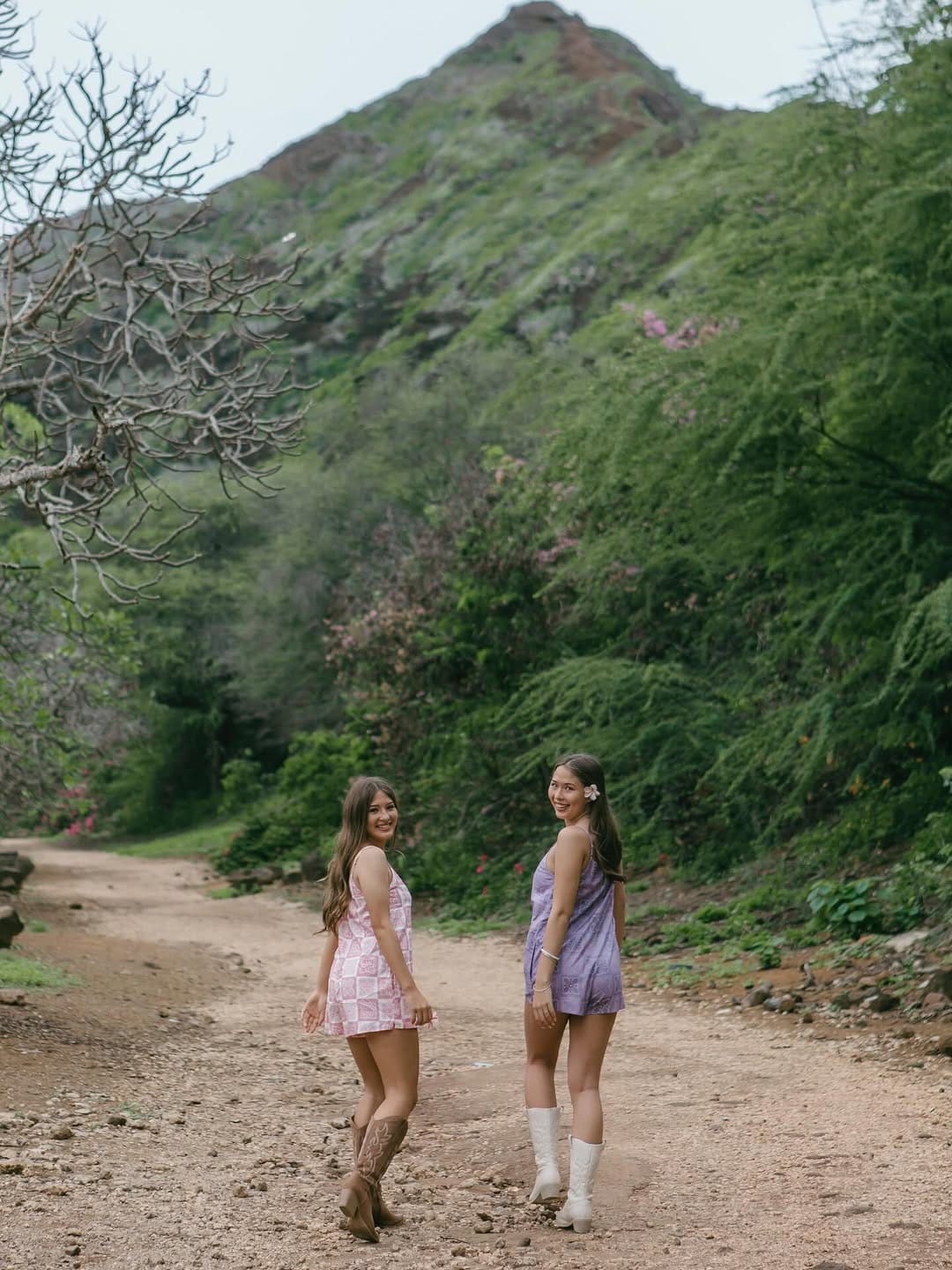 Post 2 by LEI KINIS on Instagram (carousel)