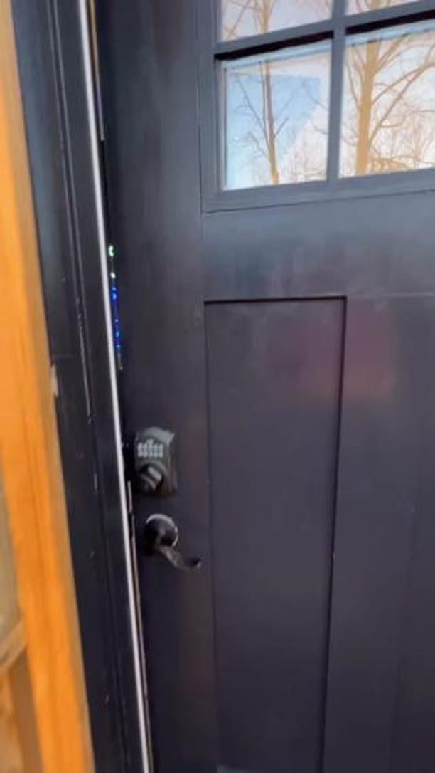 Post 7 by DeluxeDome on Instagram (video)