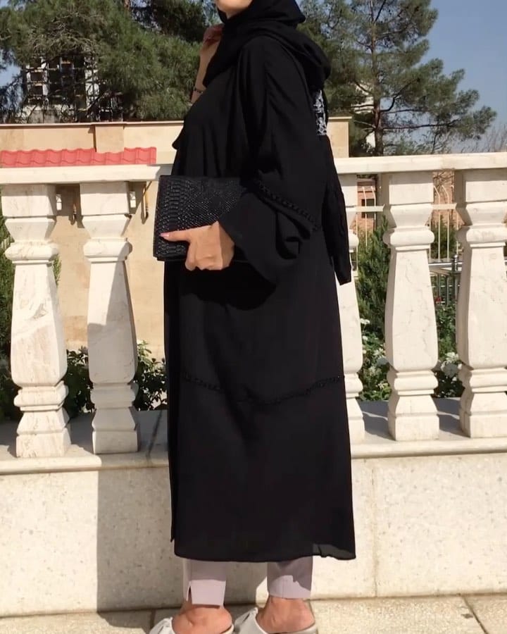 Post 7 by فروش مانتو،كت،شلوار،شوميز on Instagram (video)