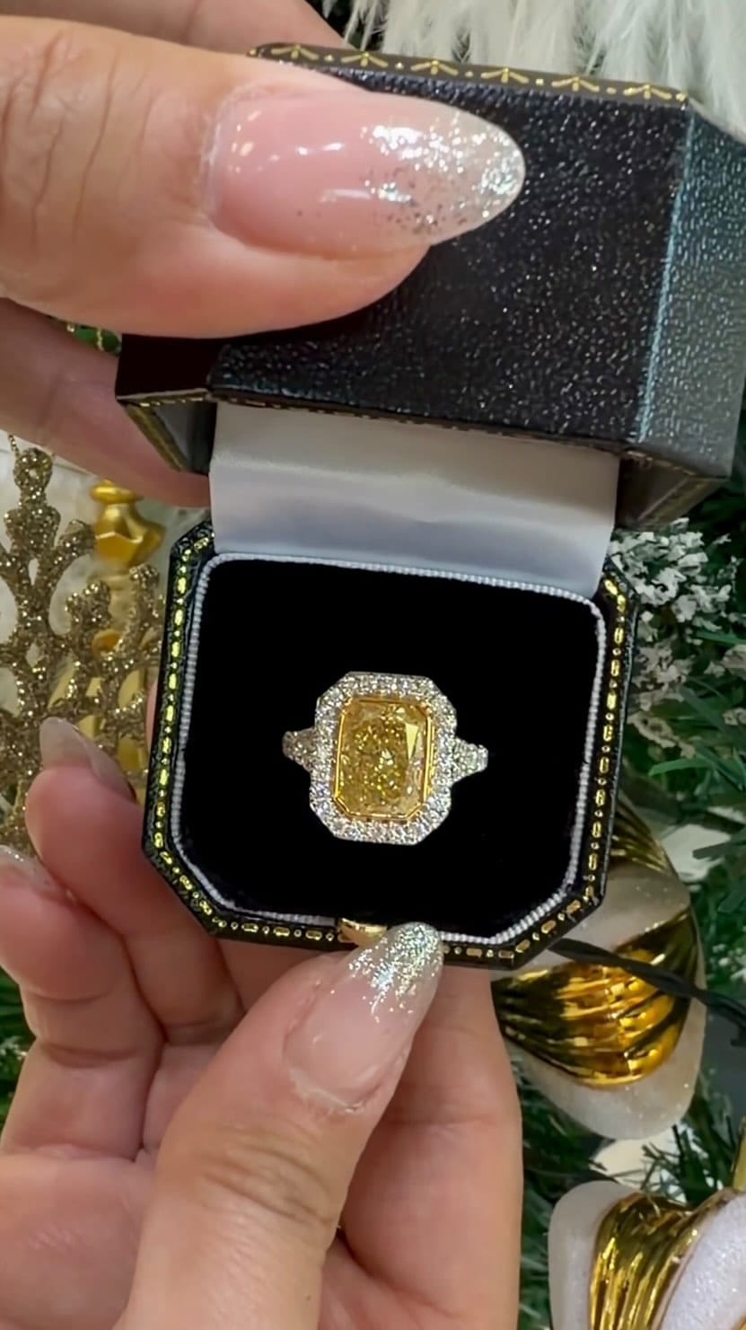 Post 10 by Beard's Diamonds on Instagram (video)
