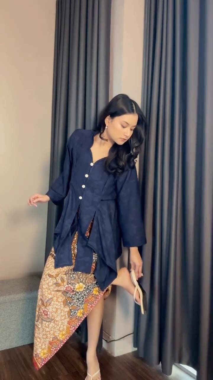 Post 10 by House of Mera and Jenar Jakarta on Instagram (video)