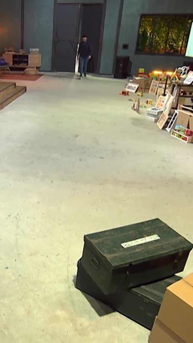 Post 6 by Kiido on Instagram (video)