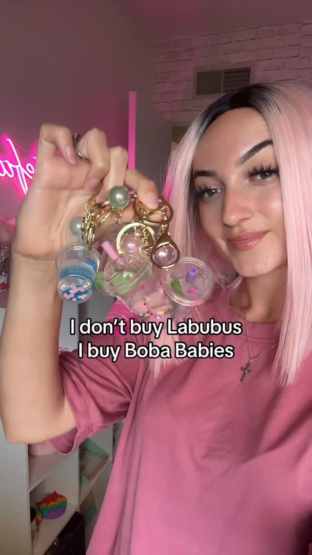 Post 2 by ✨ Baddieful Kawaii Shop 💕🍭 on Instagram (video)