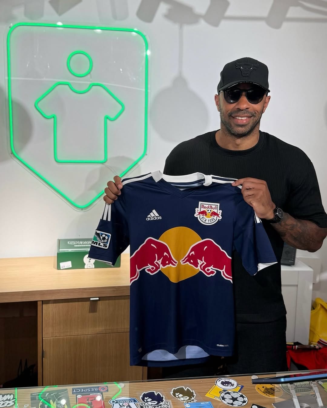 Post 9 by Classic Football Shirts NYC on Instagram (image)