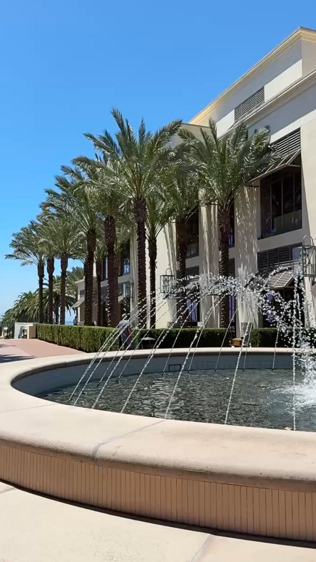 Post 1 by Fashion Island on Instagram (video)