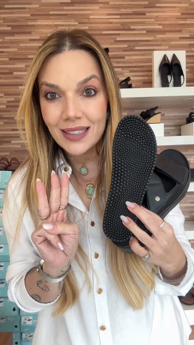 Post 1 by Conforto Dos Pés on Instagram (video)