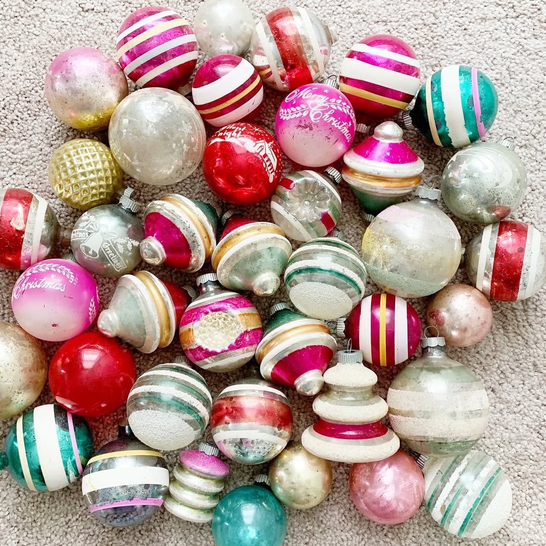 Post 4 by @whitechristmaswreaths on Instagram (image)