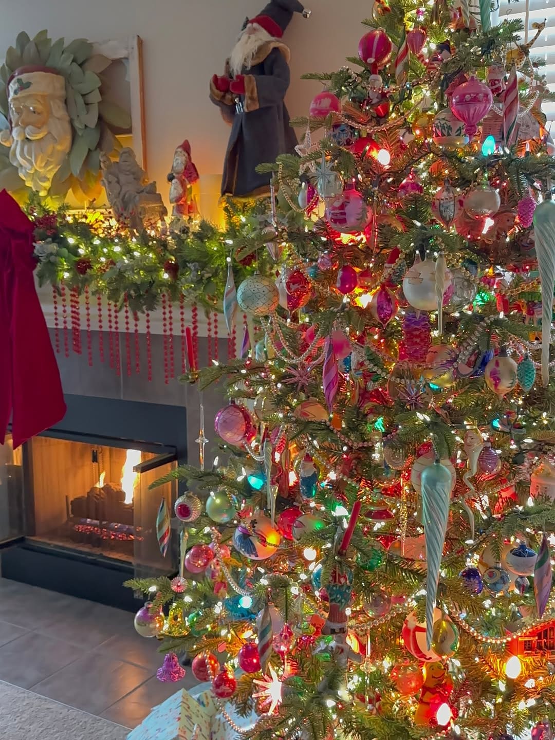 Post 3 by @whitechristmaswreaths on Instagram (image)