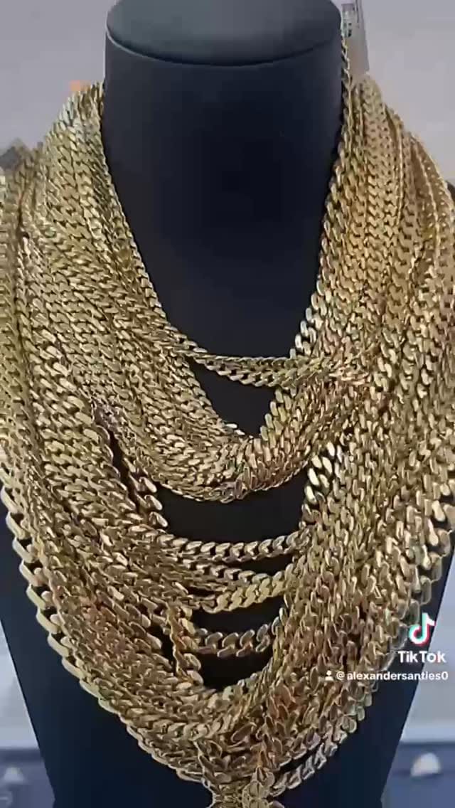 Post 8 by EXOTIC JEWELRY AZ on Instagram (video)