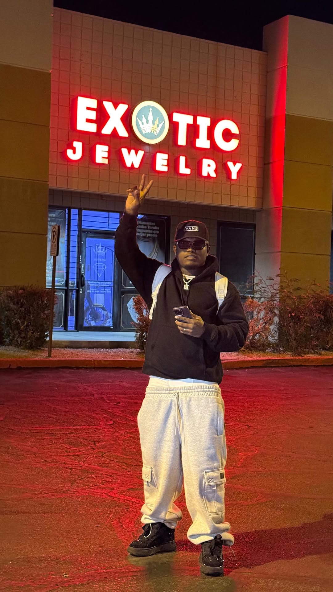 Post 10 by EXOTIC JEWELRY AZ on Instagram (video)