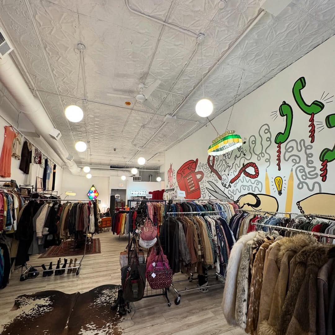 Post 1 by Vintage House Chicago on Instagram (carousel)