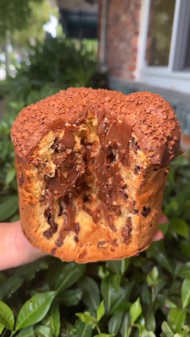 Post 4 by OH MY GOSH Brigadeiros® | Chocolate Gifts on Instagram (video)