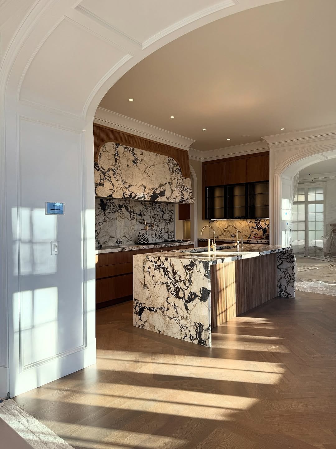 Post 8 by Küche+Cucina | Kitchen Design on Instagram (carousel)