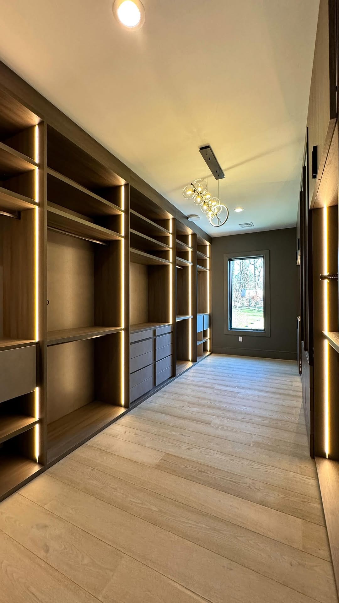 Post 10 by Küche+Cucina | Kitchen Design on Instagram (video)