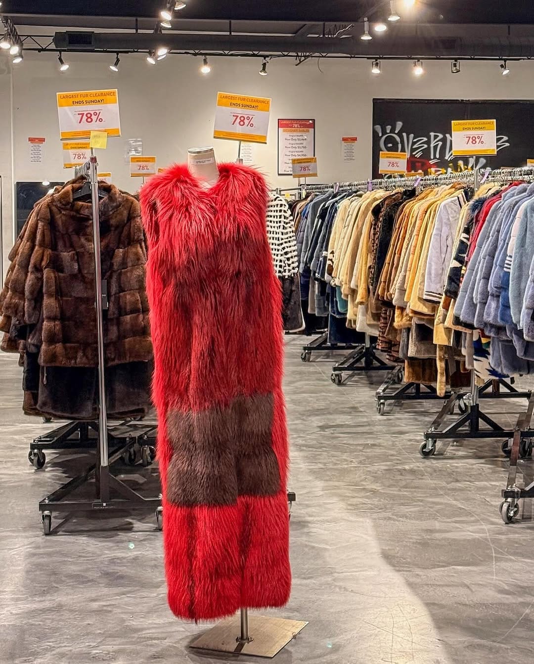 Post 7 by 260 Sample Sale MIAMI on Instagram (carousel)
