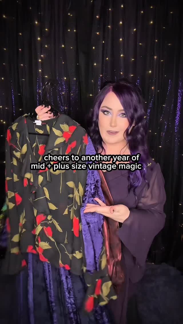 Post 5 by 𝖇𝖆𝖉 𝖒𝖔𝖔𝖓 🔮 plus size vintage on Instagram (video)