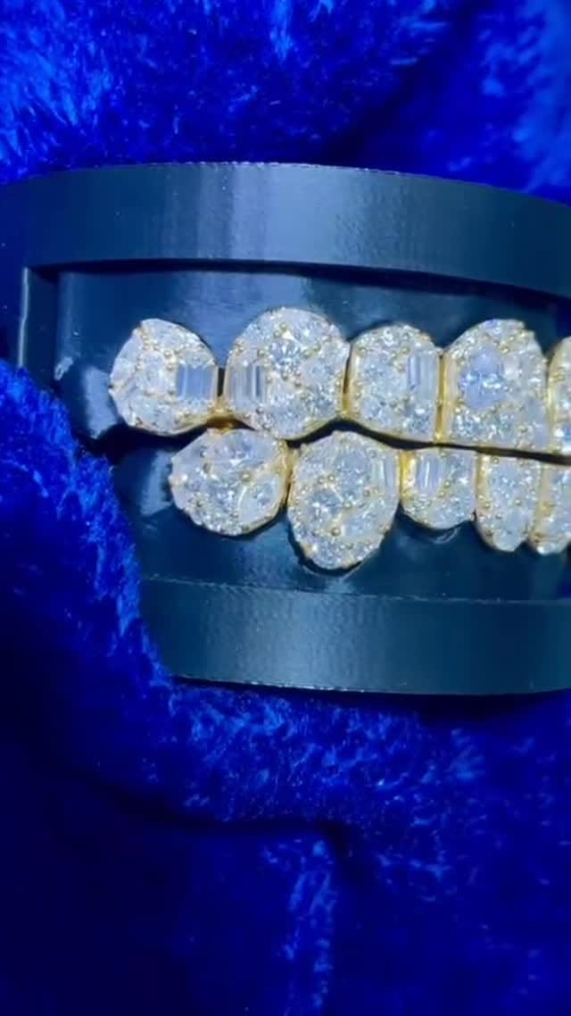 Post 1 by Seattle Gold Grills on Instagram (video)
