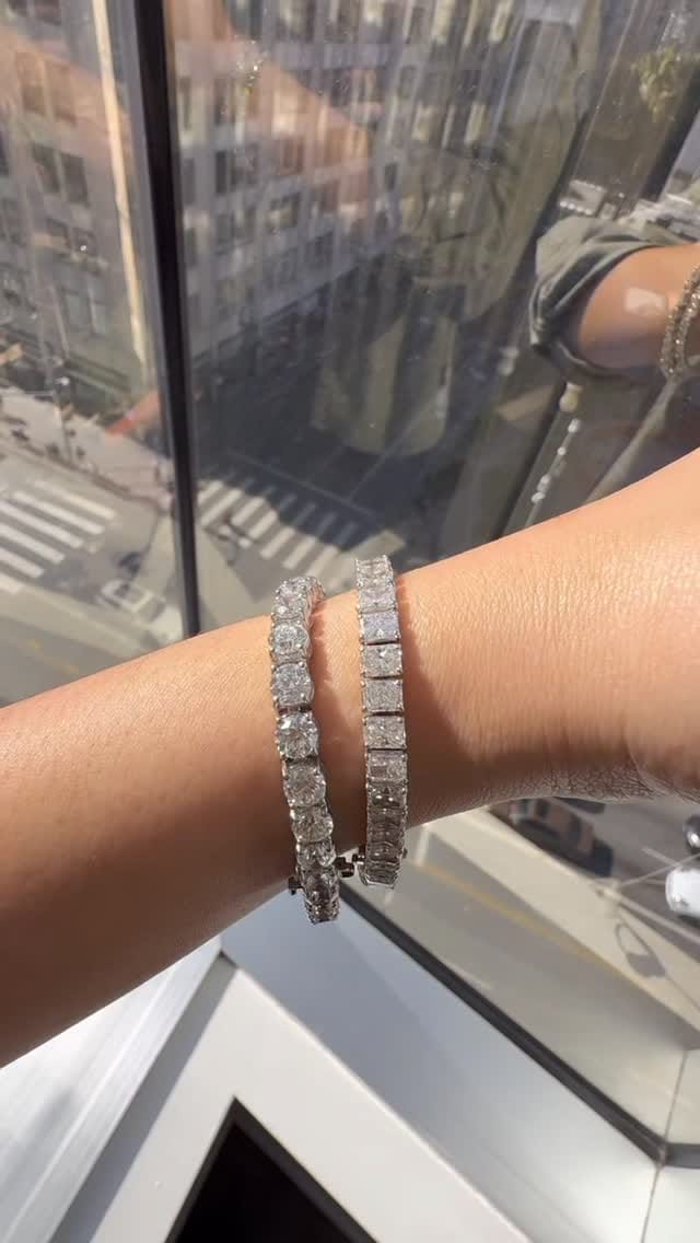 Post 2 by ALEXANDRA JULES 💎 on Instagram (video)