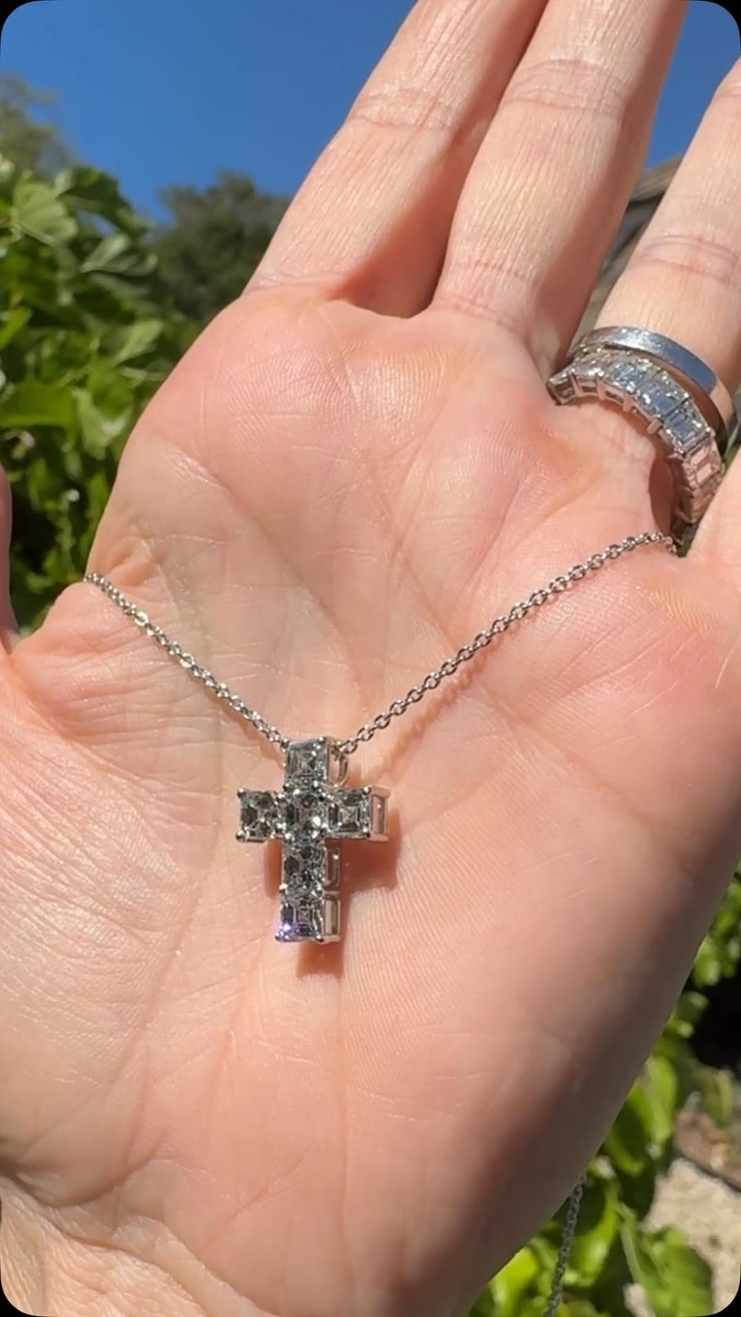 Post 9 by ALEXANDRA JULES 💎 on Instagram (video)