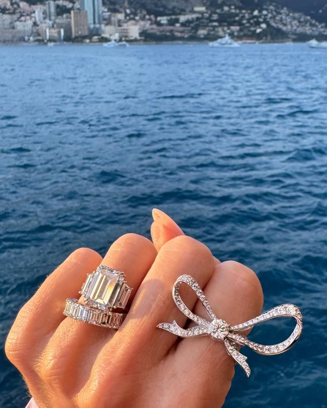 Post 10 by ALEXANDRA JULES 💎 on Instagram (image)