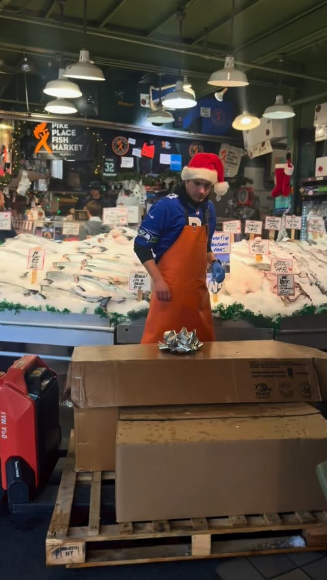 Post 5 by Pike Place Fish Market on Instagram (video)