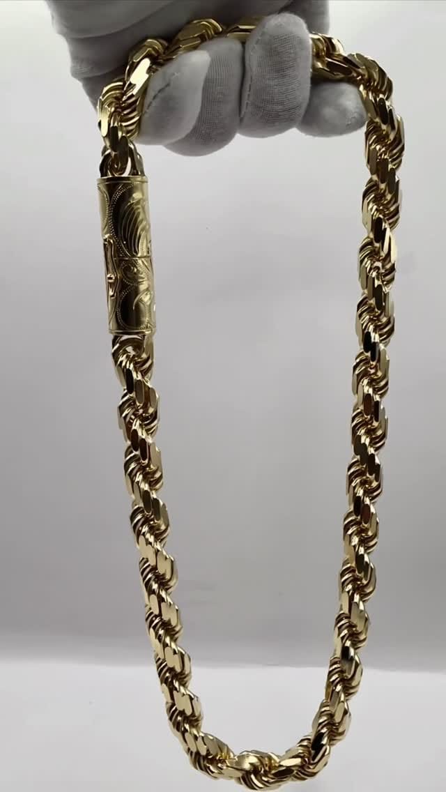 Post 2 by 𝓓𝓪𝓲 𝓞𝓴𝓲𝓴𝓾 𝓙𝓮𝔀𝓮𝓻𝓵𝔂 on Instagram (video)