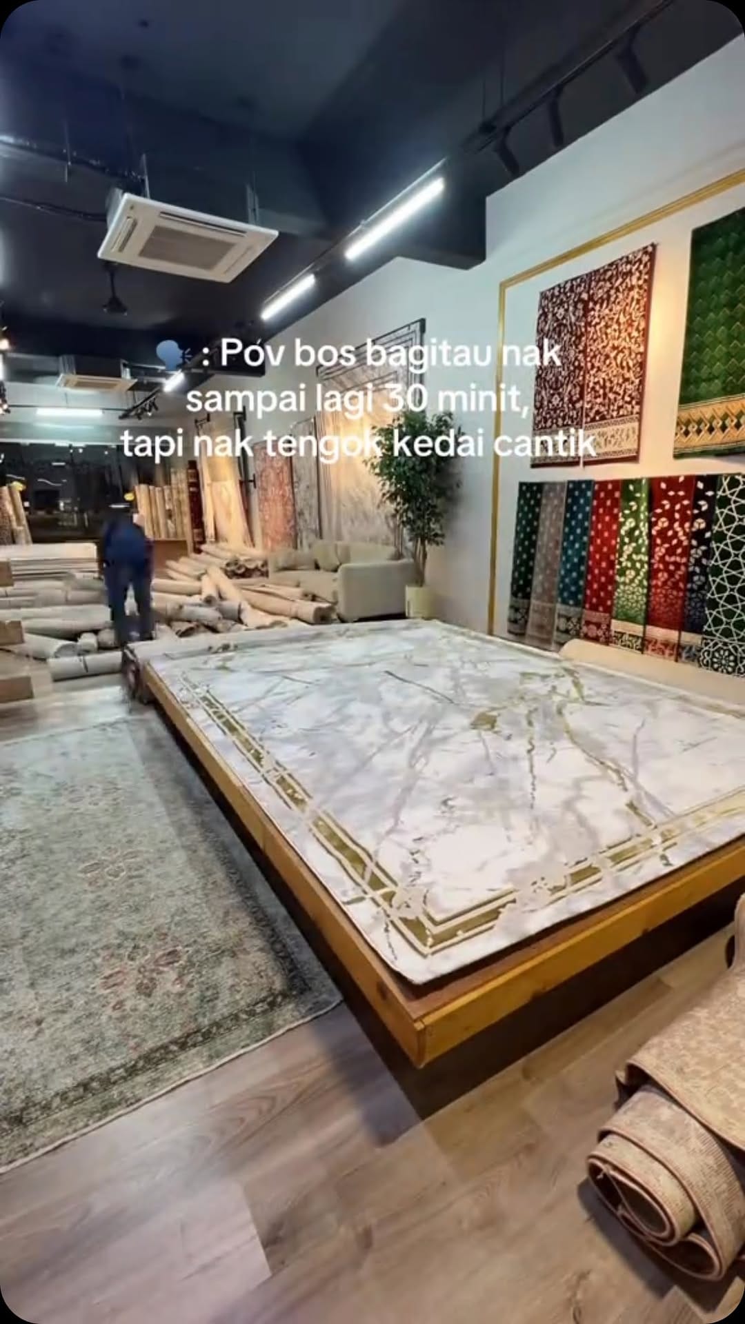 Post 7 by @carpetssouq on Instagram (video)