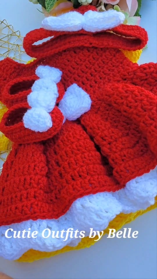 Post 4 by Cutie Outfits by Belle 💟 SHOP YARN, PATTERNS & CROCHET 💟 on Instagram (video)