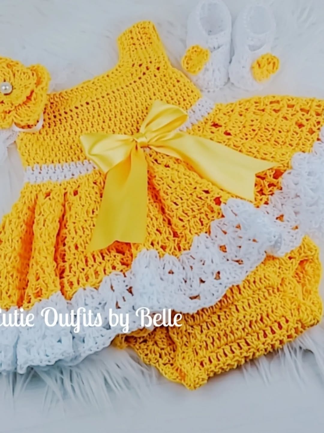 Post 6 by Cutie Outfits by Belle 💟 SHOP YARN, PATTERNS & CROCHET 💟 on Instagram (carousel)
