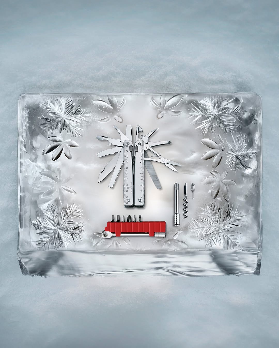 Post 7 by Victorinox México on Instagram (carousel)