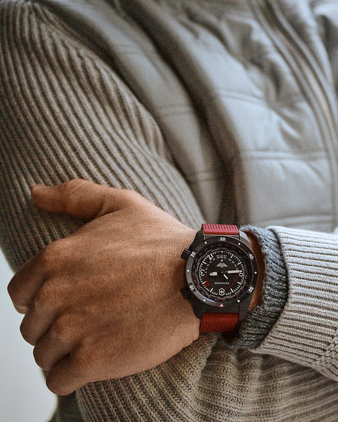 Post 10 by Victorinox México on Instagram (carousel)
